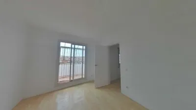 Apartment on Carrer de Milà i Fontanals photo 22