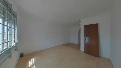 Apartment on Carrer de Milà i Fontanals photo 2