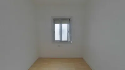 Apartment on Carrer de Milà i Fontanals photo 31
