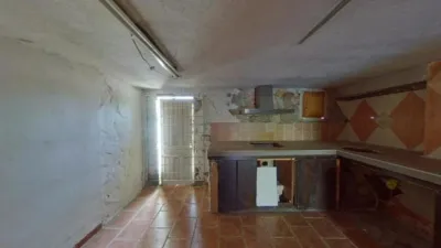 Terraced house on Carrer de Corbera photo 2