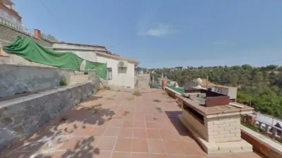 Terraced house on Carrer de Corbera photo 9