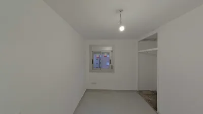 Flat on Carrer de la Cova Simanya photo 11