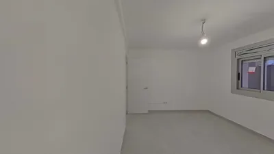 Flat on Carrer de la Cova Simanya photo 15