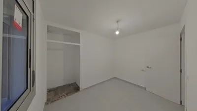 Flat on Carrer de la Cova Simanya photo 8