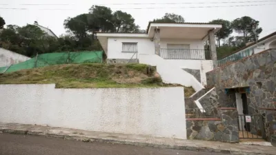 Terraced house on Carrer Escàcia photo 36