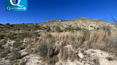 Terreno en venta en Orcheta - Más