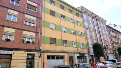 Piso en venta en Calle de Maximiliano Arboleya, Ciudad-Naranco-Vallobín (Oviedo) de 39.000 €