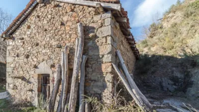 Rustic property at Calle Lugar Muriellos Cimer, No. 5 photo 3