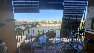 Apartment on Calle Betis