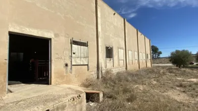 Terreno en venta en Calle Club de Tenis - Más