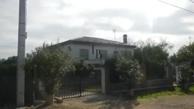 Chalet in La Zarzuela Urbanization photo 2