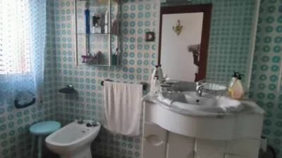 Apartment on Calle de Sebastián Elcano photo 38