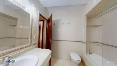Piso en venta en Calle Virgen de Luján, Los Remedios (Distrito Los Remedios. Sevilla Capital) de 590.000 €