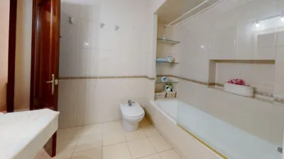 Piso en venta en Calle Virgen de Luján, Los Remedios (Distrito Los Remedios. Sevilla Capital) de 590.000 €