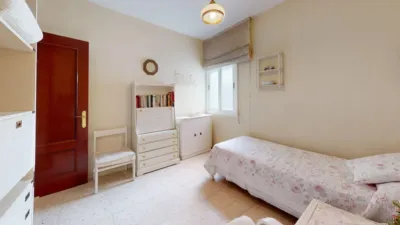 Piso en venta en Calle Virgen de Luján, Los Remedios (Distrito Los Remedios. Sevilla Capital) de 590.000 €
