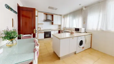 Piso en venta en Calle Virgen de Luján, Los Remedios (Distrito Los Remedios. Sevilla Capital) de 590.000 €