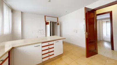 Piso en venta en Calle Virgen de Luján, Los Remedios (Distrito Los Remedios. Sevilla Capital) de 590.000 €
