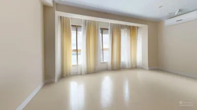 Piso en venta en Calle Virgen de Luján, Los Remedios (Distrito Los Remedios. Sevilla Capital) de 590.000 €