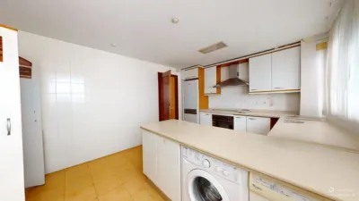 Piso en venta en Calle Virgen de Luján, Los Remedios (Distrito Los Remedios. Sevilla Capital) de 590.000 €