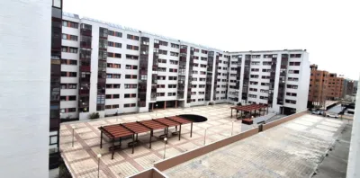 Piso en alquiler en Plaza Juan Pabloii, Villa de Prado (Valladolid Capital) de 900 €<span>/mes</span>