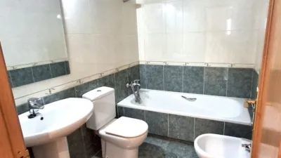 Piso en alquiler en Plaza Juan Pabloii, Villa de Prado (Valladolid Capital) de 900 €<span>/mes</span>