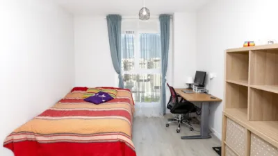 Piso en venta en Calle del Arca Real, cerca de Calle de El Aaiún, Las Delicias (Valladolid Capital) de 349.000 €