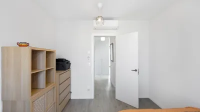 Piso en venta en Calle del Arca Real, cerca de Calle de El Aaiún, Las Delicias (Valladolid Capital) de 349.000 €