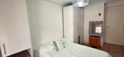 Piso en venta en Calle de los Embajadores, cerca de Paseo Juan Carlos I, Las Delicias (Valladolid Capital) de 210.000 €