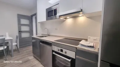 Piso en alquiler en Centro - Auditorio, Centro (Oviedo) de 800 €<span>/mes</span>