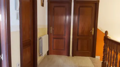Chalet on Calle de Murillo photo 17