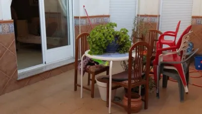 Chalet on Calle de Murillo photo 9