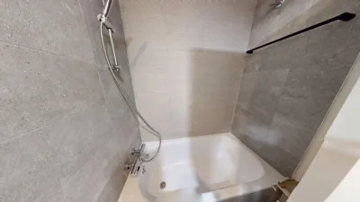 Piso en alquiler en Calle Akutan, Bellavista (Distrito Bellavista-La Palmera. Sevilla Capital) de 1.150 €<span>/mes</span>