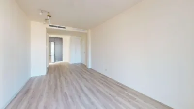 Piso en alquiler en Calle Akutan, Bellavista (Distrito Bellavista-La Palmera. Sevilla Capital) de 1.150 €<span>/mes</span>