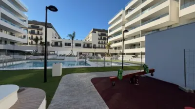Piso en alquiler en Calle Akutan, Bellavista (Distrito Bellavista-La Palmera. Sevilla Capital) de 1.150 €<span>/mes</span>