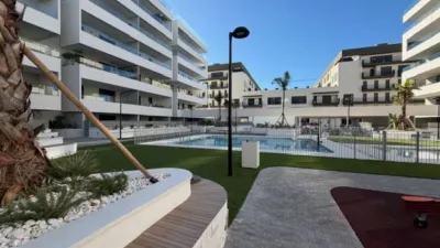 Piso en alquiler en Calle Akutan, Bellavista (Distrito Bellavista-La Palmera. Sevilla Capital) de 1.150 €<span>/mes</span>