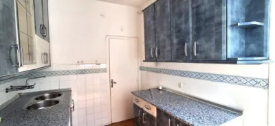Piso en venta en Calle del Arzobispo Marcelo González, Paseo Zorrilla-Campo Grande-Cuatro de Marzo (Valladolid Capital) de 140.000 €