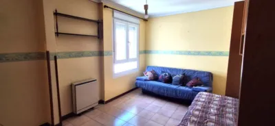 Piso en venta en Calle del Arzobispo Marcelo González, Paseo Zorrilla-Campo Grande-Cuatro de Marzo (Valladolid Capital) de 140.000 €