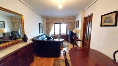 Piso en venta en Calle de Cervantes, Circular-Vadillos (Valladolid Capital) de 235.000 €