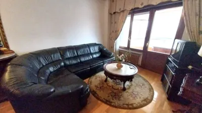 Piso en venta en Calle de Cervantes, Circular-Vadillos (Valladolid Capital) de 235.000 €