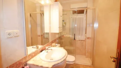 Piso en venta en Calle de Manuel Iradier, cerca de Calle de la Florida, Centro (Vitoria - Gasteiz) de 215.000 €