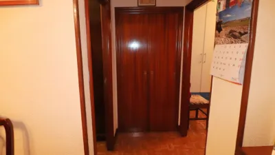 Piso en venta en Calle de Manuel Iradier, cerca de Calle de la Florida, Centro (Vitoria - Gasteiz) de 215.000 €