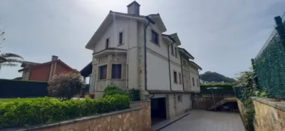 Chalet on Calle La Pereda, No. 10 photo 14