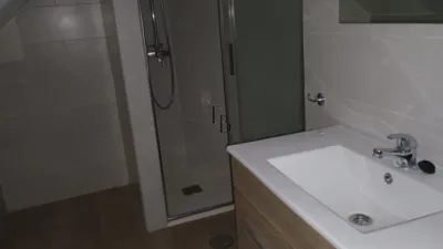 Dúplex en alquiler en los Remedios, Los Remedios (Distrito Los Remedios. Sevilla Capital) de 1.315 €<span>/mes</span>
