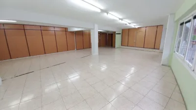 Local comercial en alquiler en Agra del Orzán - Plaza del Comercio - Vista 4