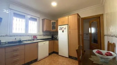Chalet for sale in Calle de San Vicente photo 10