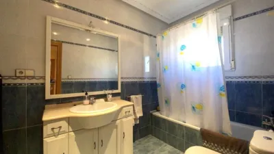 Chalet for sale in Calle de San Vicente photo 28