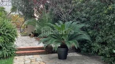 House in Centre photo 2