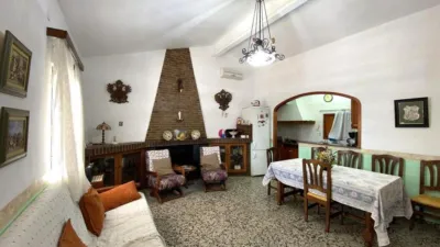 Chalet on Carretera Yecla Street photo 10