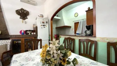 Chalet on Carretera Yecla Street photo 15