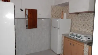 House for sale on Avenida Virgen de Gracia, Caudete (Albacete). A property with great potential in the town centre, featuring a 134m² plot and 297m² of built area. It comprises 6 bedrooms, kitchen, 2 living rooms, 3 bathrooms, patio, terrace, and a spacious garage. The house is arranged over two floors plus an attic. Price negotiable. Send us your offer. No commission for buyers. We finance purchases; please consult us. photo 4